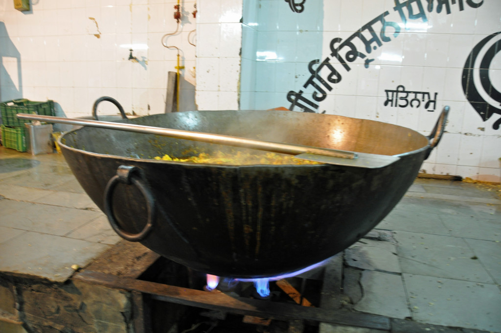 Grurudwara Bangla Sahib, Kitchen