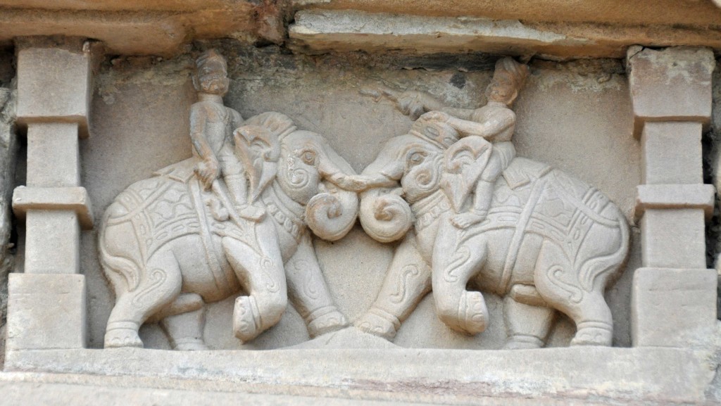 Elephants go to war, Khajuraho